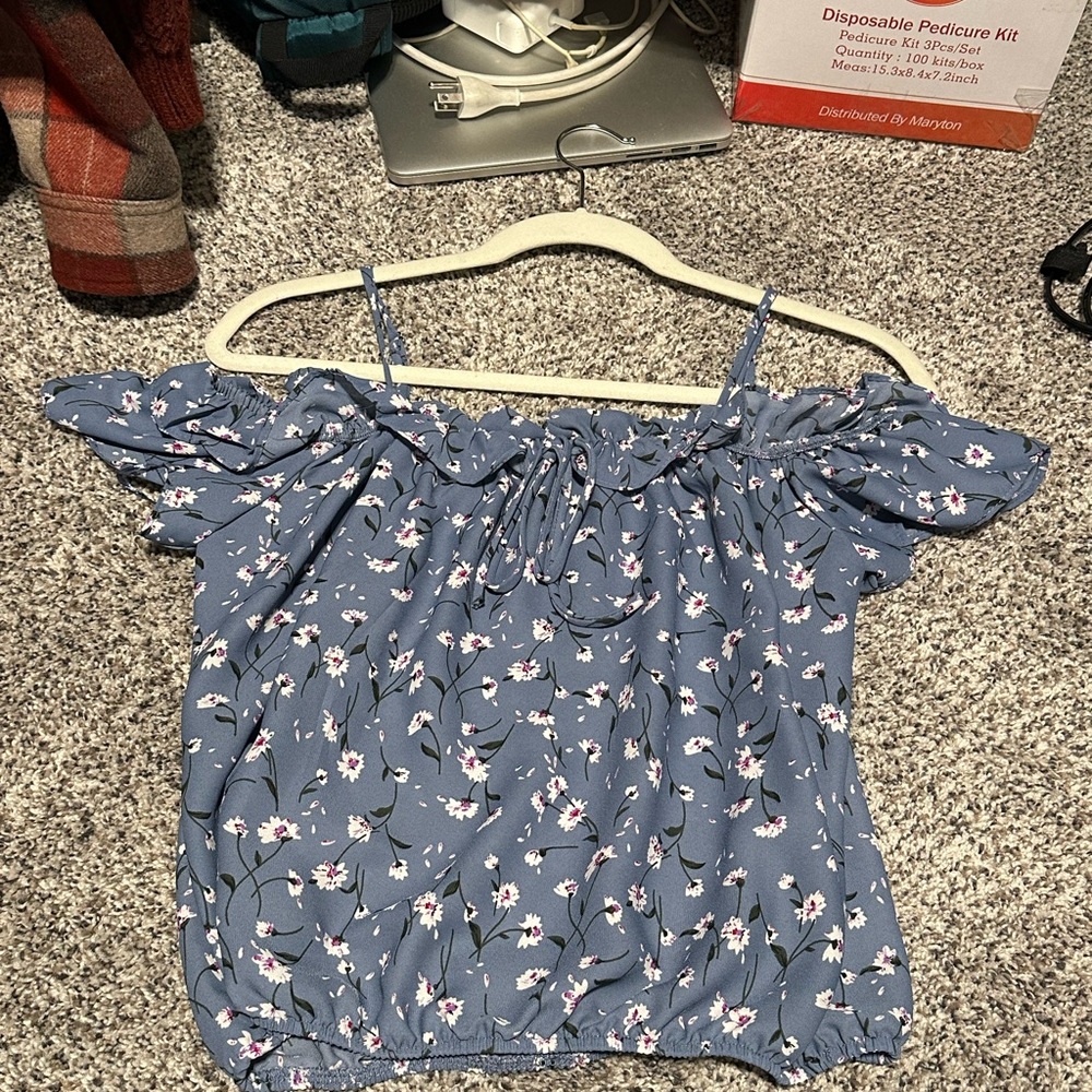 Sienna sky off shoulder tank top small